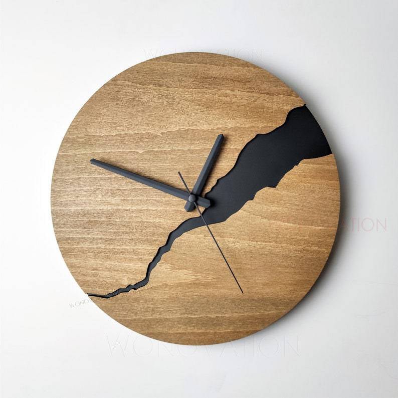 Μοντέρνο Ξύλινο Ρολόι Τοίχου 30X30 cm – Διαχρονικός Σχεδιασμός για Κάθε Εσωτερικό Χώρο Κατασκευασμένο από Υλικά Υψηλής Ποιότητας