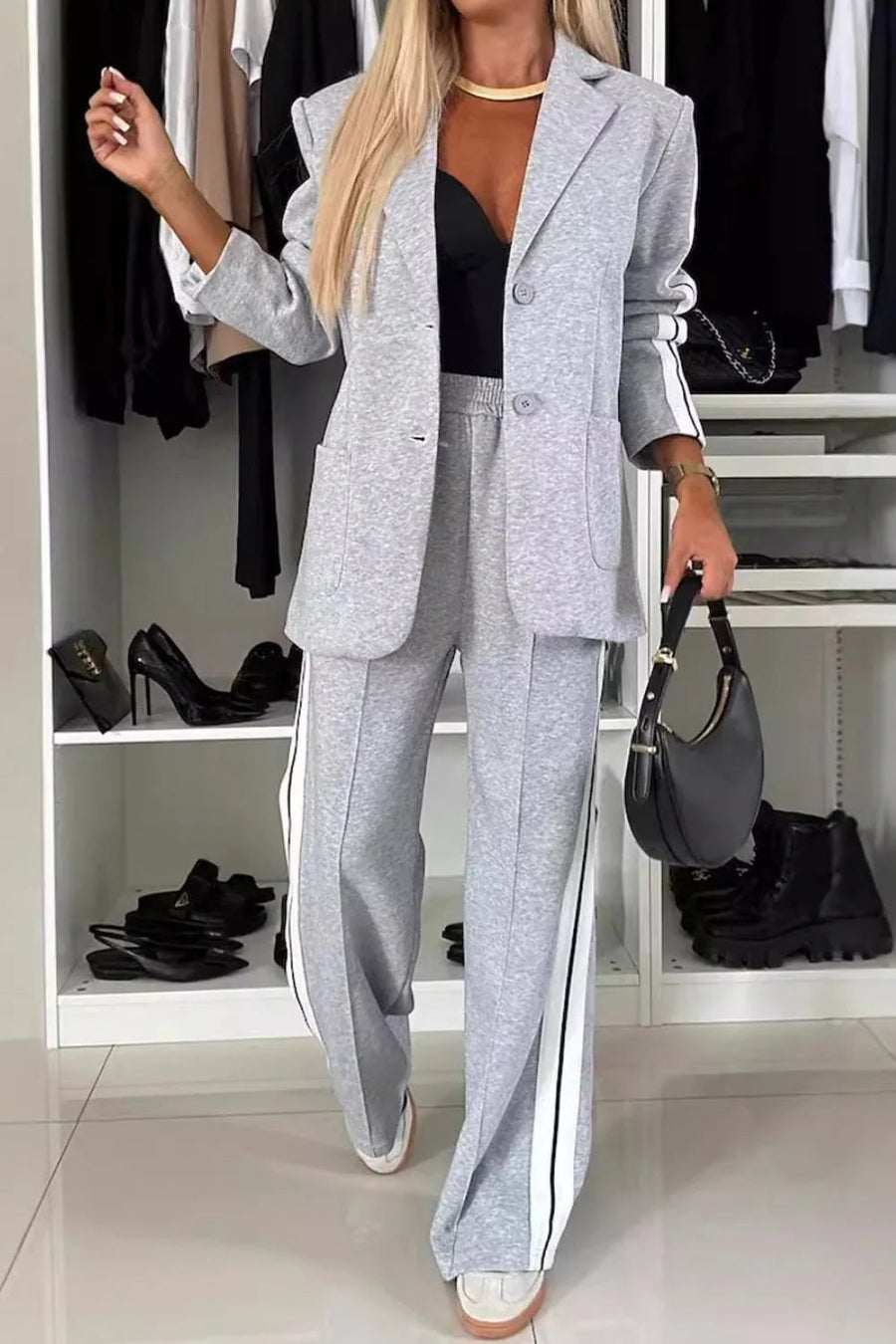 Γυναικείο Σετ Σακάκι Blazer και Παντελόνι με Ρίγες Σπορ Style