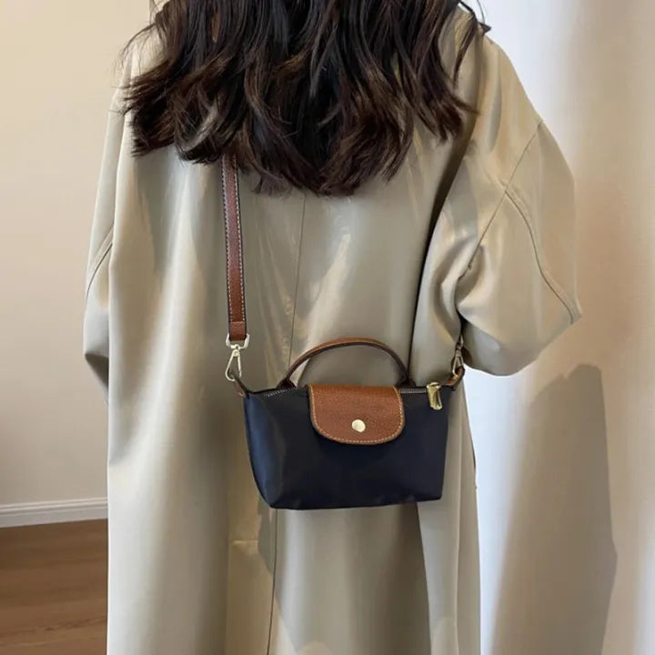 Κομψή Μικρή Τσάντα Crossbody – Ευέλικτος Σχεδιασμός και Άνετη Ρύθμιση Μήκους Λουριού