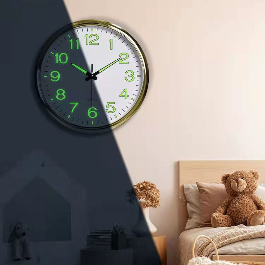 Κομψό Μεγάλο Φωτεινό Ρολόι – Design Στοιχείο με Ηπίως Φωτεινό Εφέ για Μοντέρνο και Ζεστό Εσωτερικό Χώρο