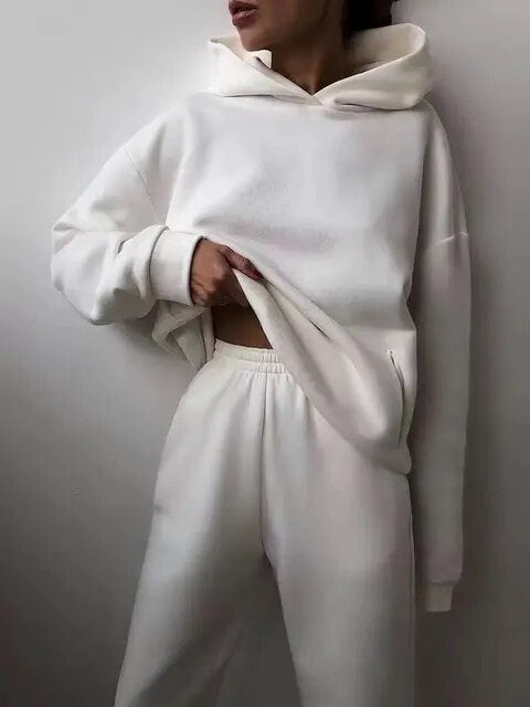 Γυναικείο Σετ Loungewear Χαλαρής Εφαρμογής με Φούτερ με Κουκούλα και Παντελόνι Φόρμας