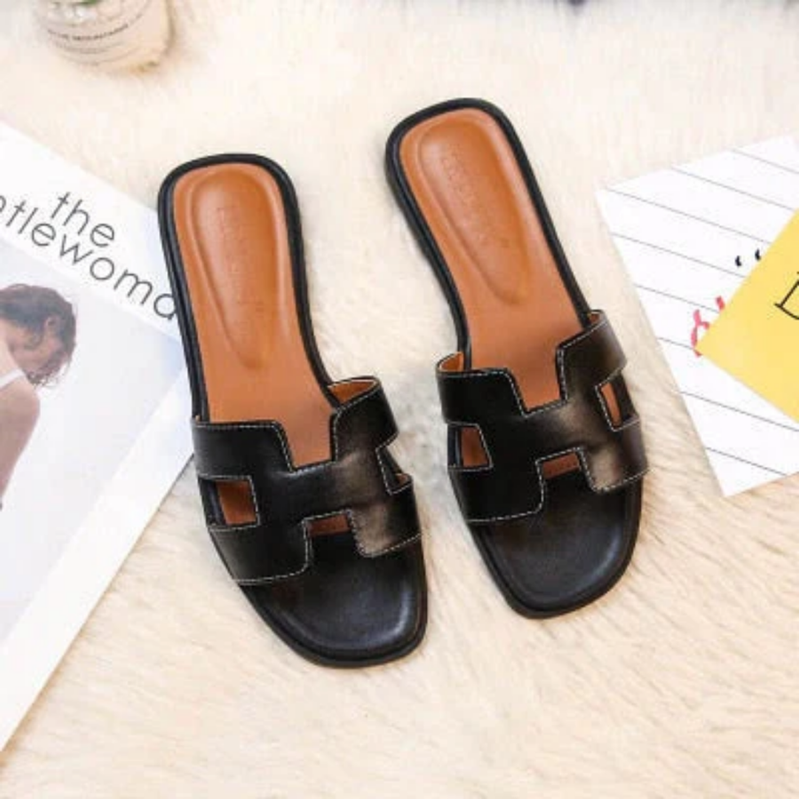 Κομψές Γυναικείες Παντόφλες Mules με Σχέδιο H