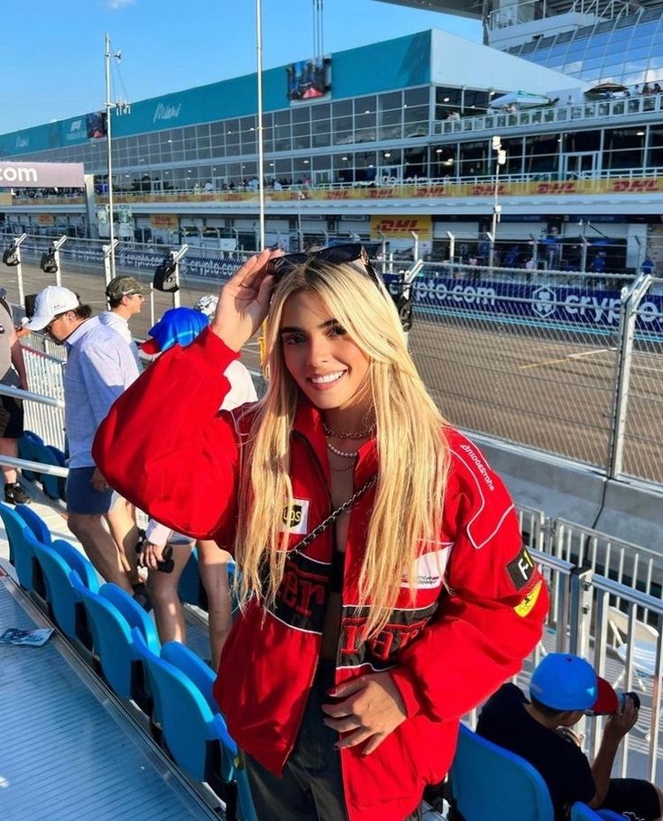 Γυναικείο Oversize Μπουφάν Racing | Στυλ Motorsport με Χρωματικά Blocks και Μπάλες