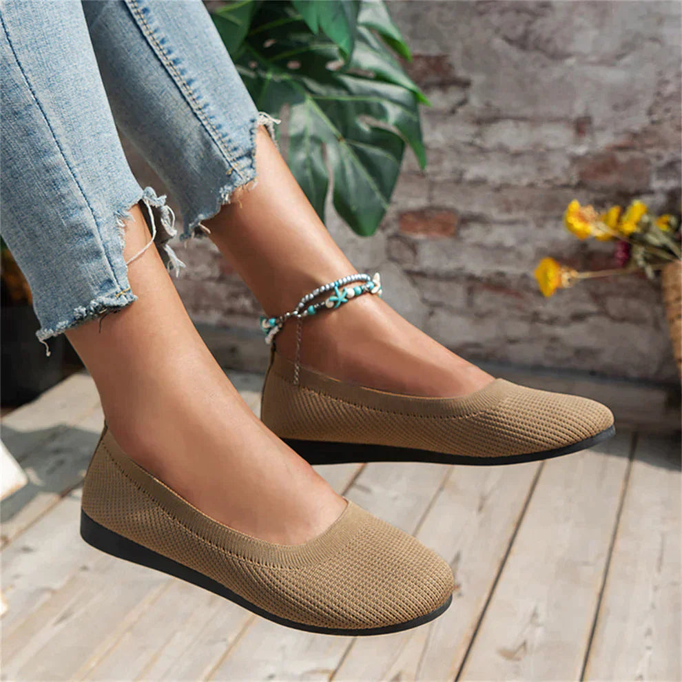 Γυναικεία Slip-On Παπούτσια, Άνετα και Ελαφριά με Γωνία Δαχτύλων 5 Μοιρών