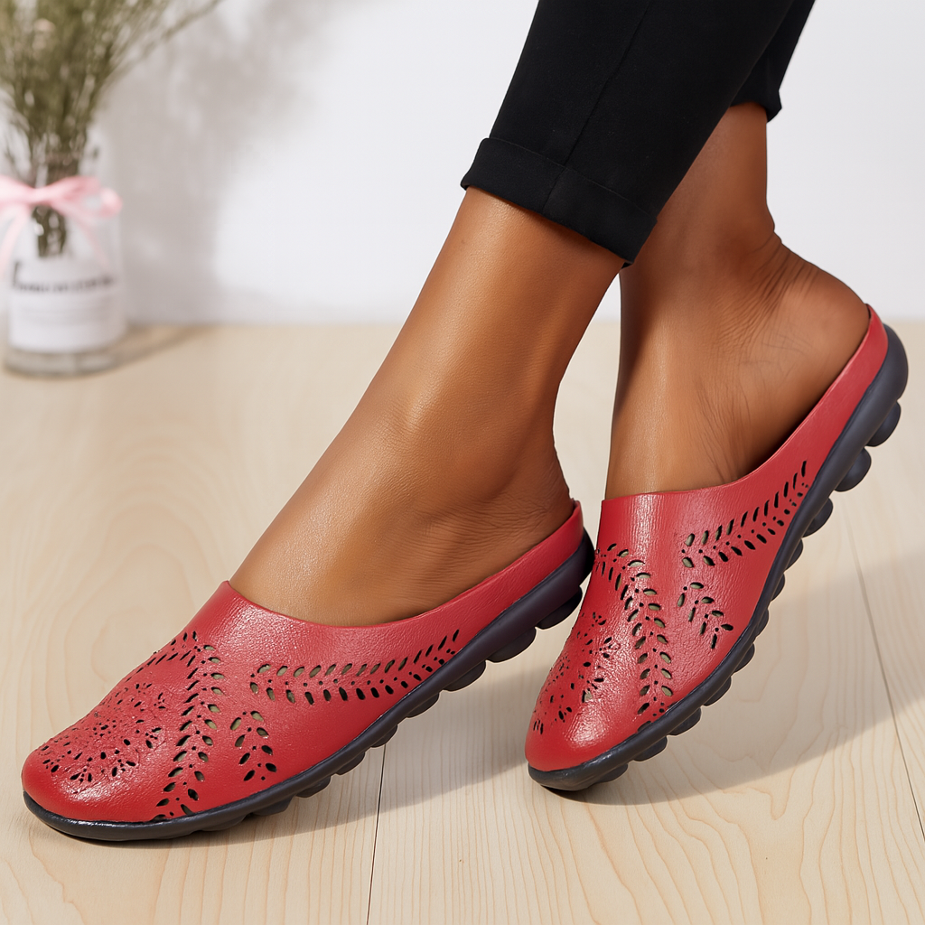 Άνετα Slip-On Σανδάλια με Διατρήσεις